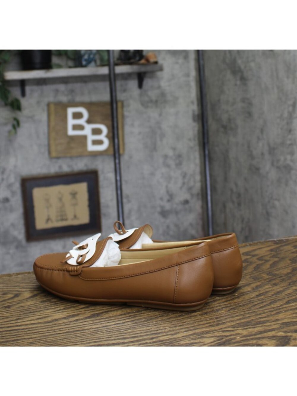 NWT Michael Michael Kors Juliette Leather Moccasins Loafers Luggage Brown 6.5M - Picture 8 of 16